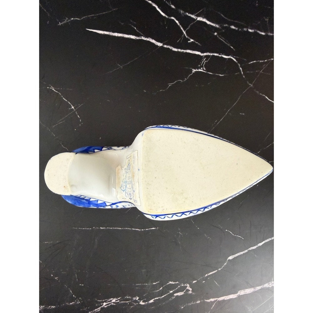 The Canton Collection Decorative Victorian Toile Porcelain Shoe Blue and White - Picture 8 of 9